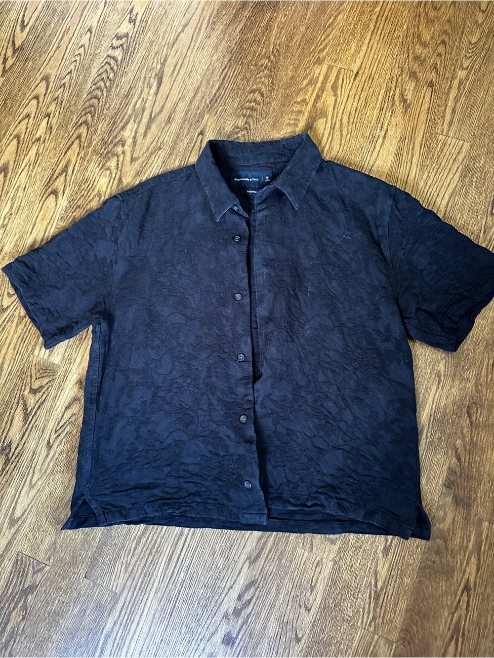 Abercrombie & Fitch Black Cropped Short-Sleeve Button-Down Shirt